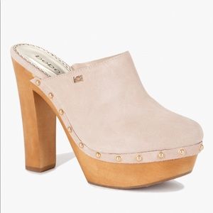 BeBe willow clogs